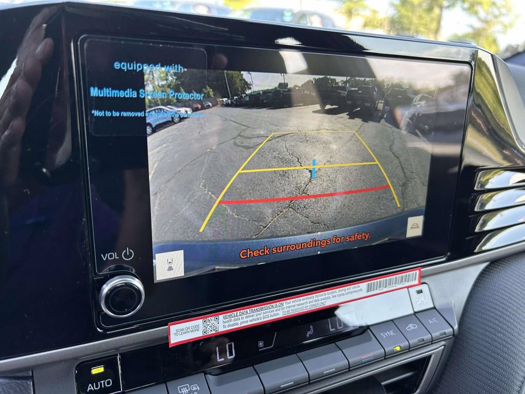 New 2026 Toyota Camry Hybrid FWD image 25