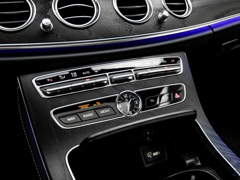 Used 2020 Mercedes-Benz E 350 4MATIC Sedan w/ Parking Assistance Package image 55