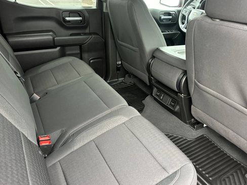 Used 2025 Chevrolet Silverado 1500 Custom image 18