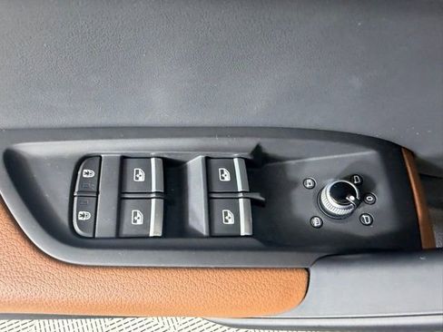 Used 2025 Audi Q5 2.0T Premium w/ Convenience Plus Package image 20