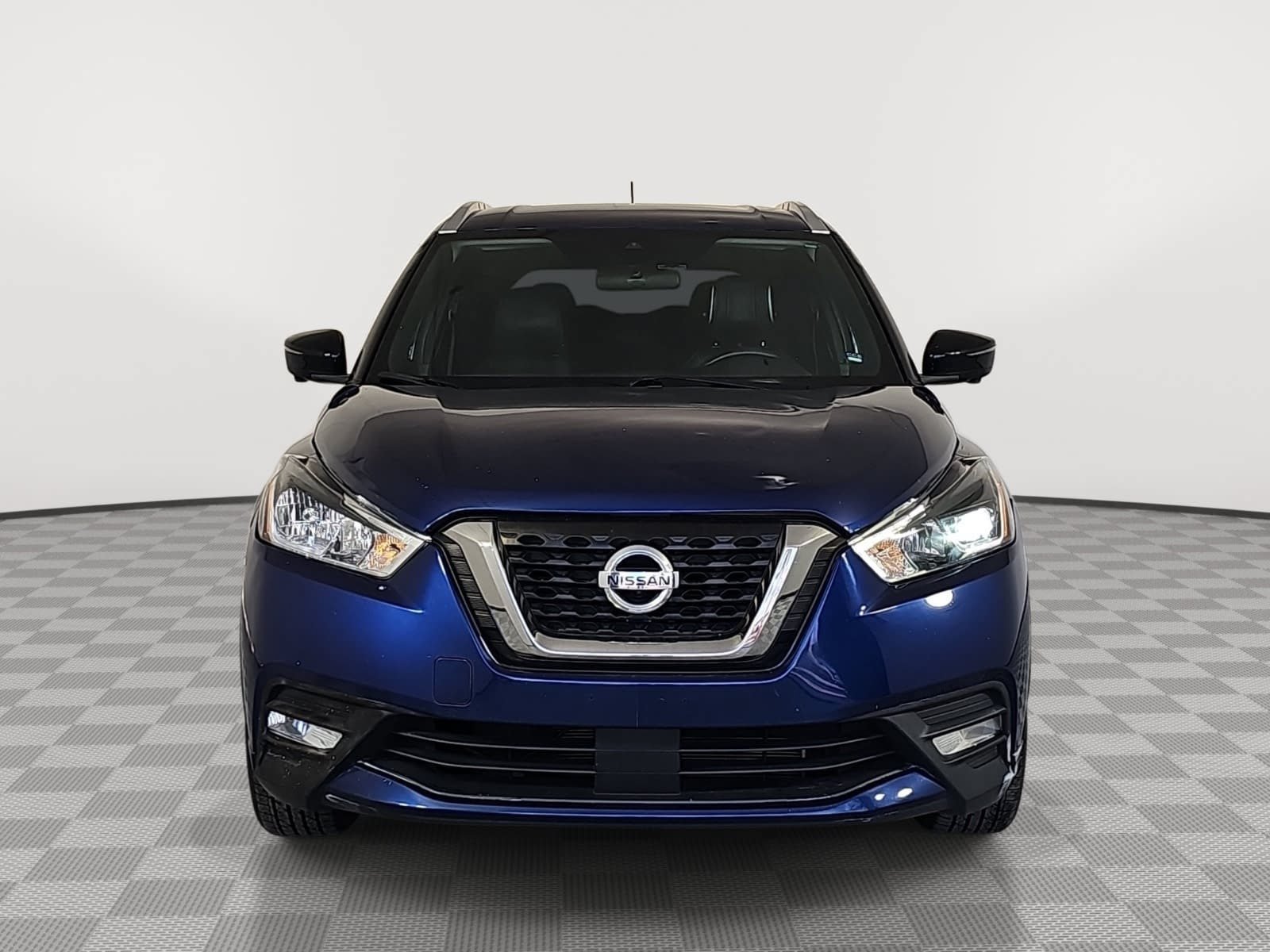 Used 2020 Nissan Kicks SR w/ SR Premium Package FWD image 3