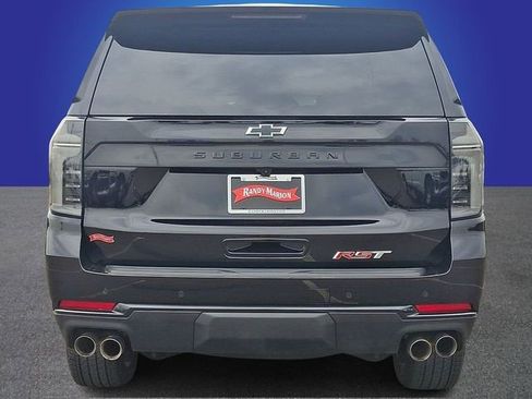 Certified 2025 Chevrolet Suburban RST w/ Comfort Package image 5