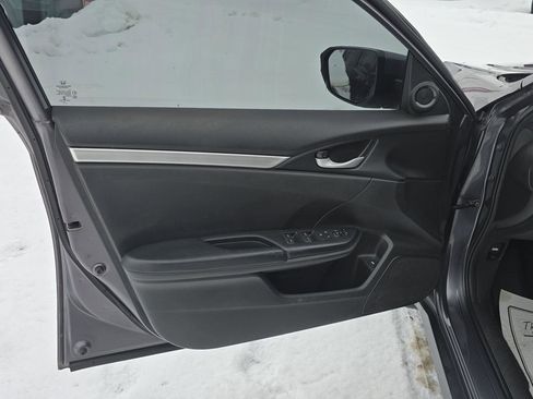 Used 2019 Honda Civic Sport image 12