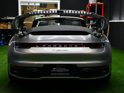 Used 2023 Porsche 911 Carrera image 15