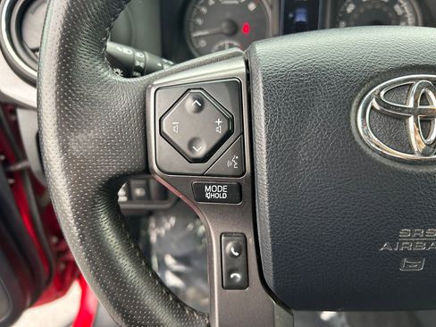 Certified 2019 Toyota Tacoma TRD Off-Road w/ Technology Package image 14