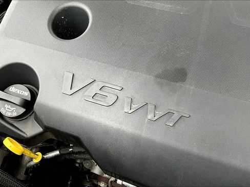 Used 2022 Chevrolet Traverse LT w/ LT Premium Package AWD/4WD image 29