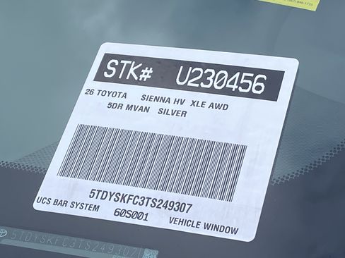 Certified 2026 Toyota Sienna XLE AWD/4WD image 33