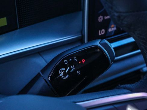 New 2026 Volkswagen Tiguan SE R-Line image 31