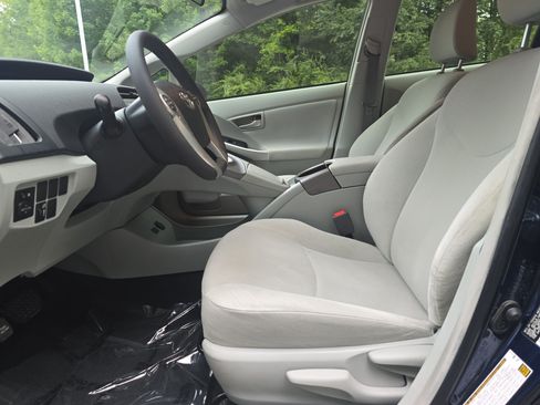 Used 2015 Toyota Prius Two FWD image 14