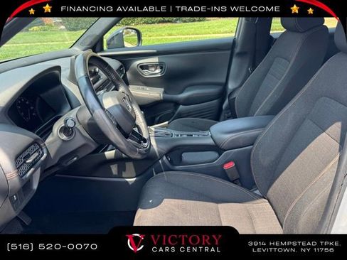Used 2023 Honda HR-V Sport image 14