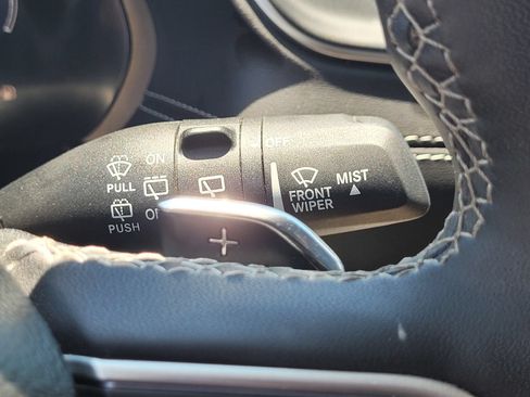 Used 2023 Jeep Grand Cherokee Limited RWD image 24