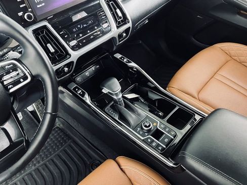 Used 2023 Kia Sorento SX Prestige image 27