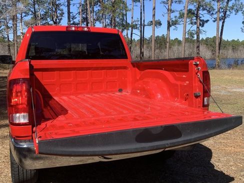 Used 2023 RAM 1500 Classic SLT image 9