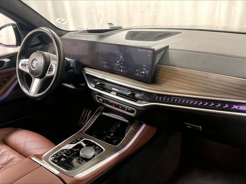 Used 2024 BMW X5 xDrive40i w/ M Sport Package image 14