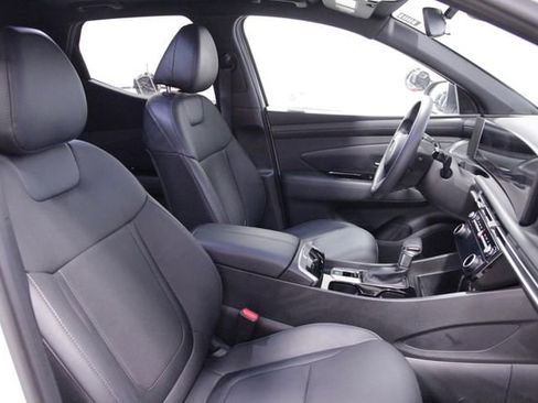 Used 2025 Hyundai Santa Cruz SEL image 12