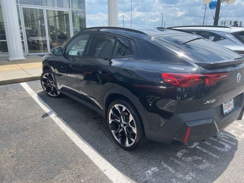 Used 2025 BMW X2 xDrive28i w/ Technology Package AWD/4WD image 3