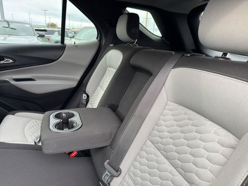 Used 2020 Chevrolet Equinox LT image 33
