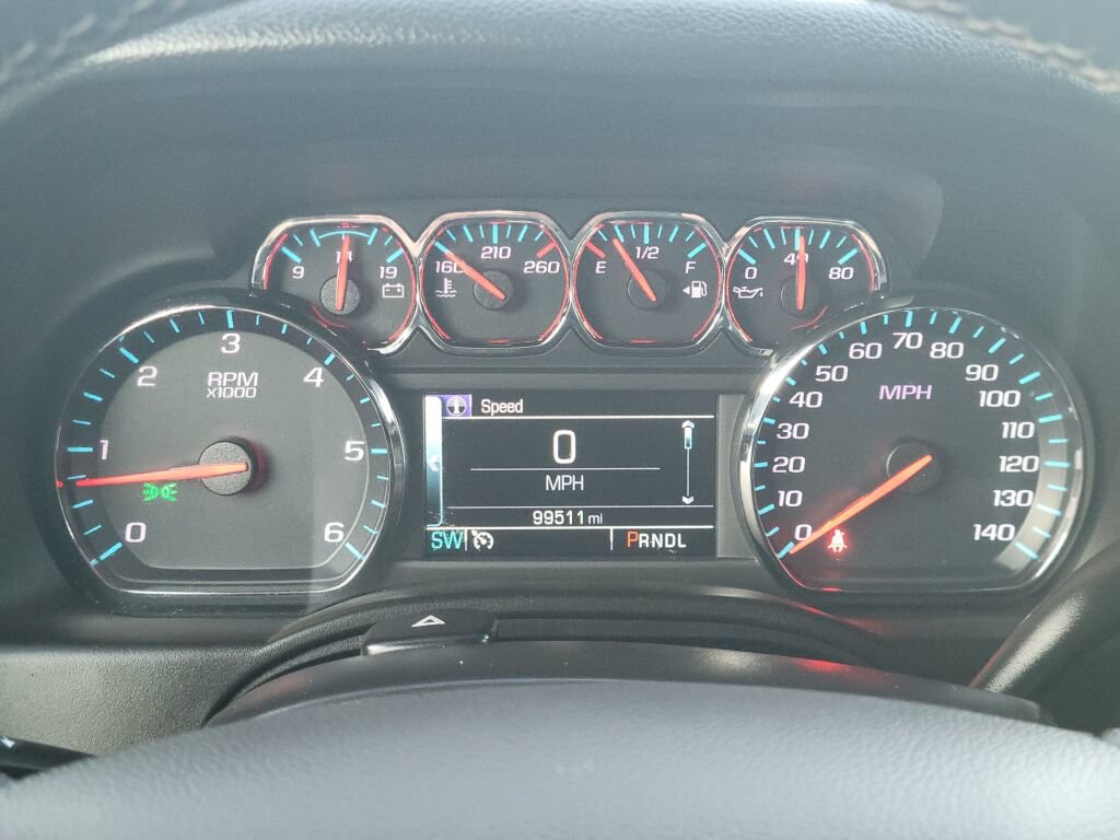 Used 2019 Chevrolet Suburban LT AWD/4WD image 7