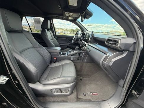 Used 2025 Toyota 4Runner TRD Off-Road Premium w/ Tow Technology Package AWD/4WD image 30