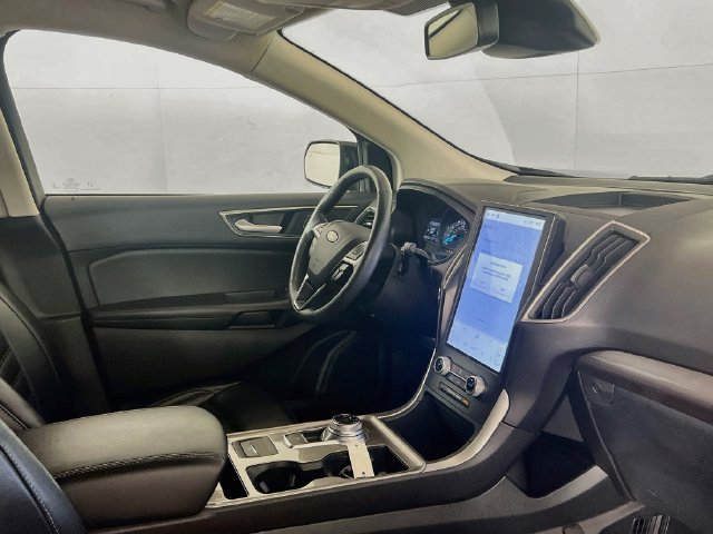 Used 2024 Ford Edge SEL AWD/4WD image 8