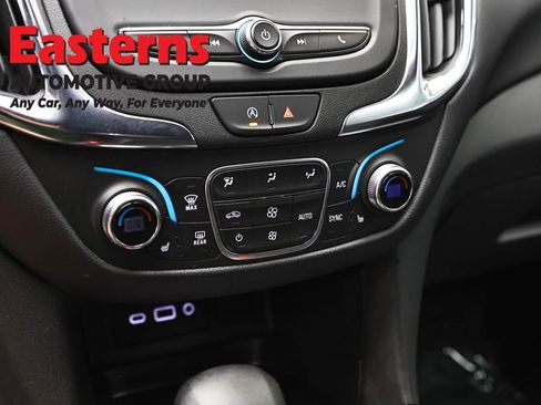 Used 2024 Chevrolet Equinox LT AWD/4WD image 19