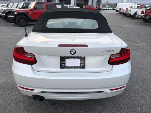 Used 2017 BMW 230i Convertible image 7