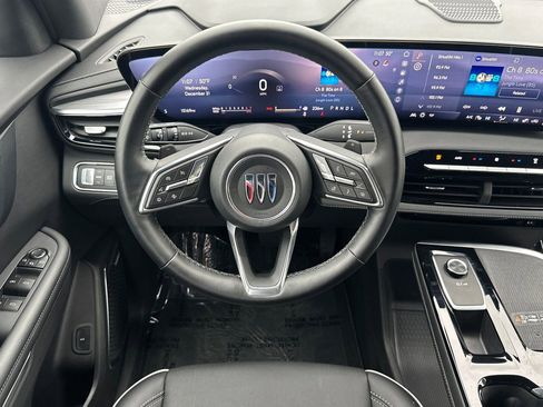 Used 2025 Buick Enclave Preferred image 16