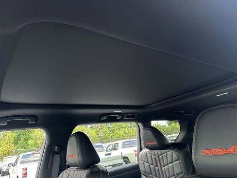 New 2025 Nissan Armada PRO-4X w/ Pro-4X Premium Package image 4