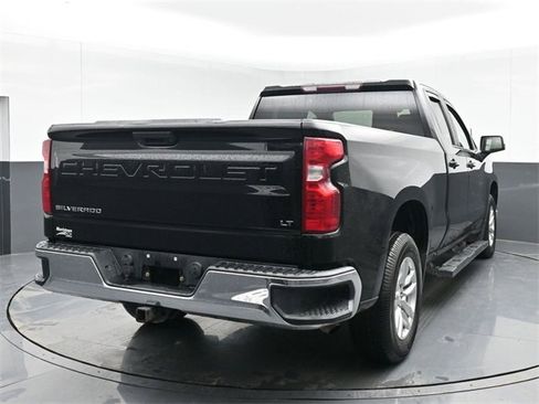 Used 2020 Chevrolet Silverado 1500 LT w/ Trailering Package image 9