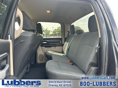 Used 2022 RAM 2500 Big Horn AWD/4WD image 18