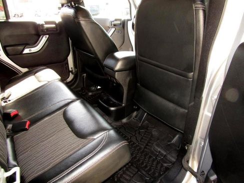 Used 2015 Jeep Wrangler Unlimited Sport image 52