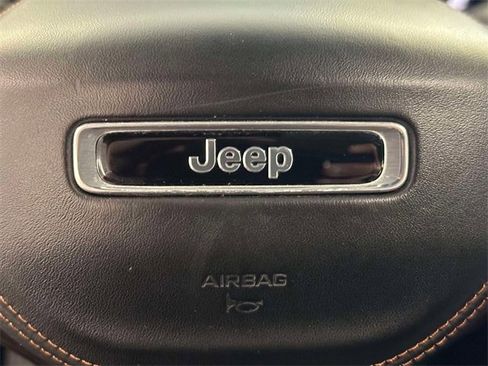 Used 2022 Jeep Grand Cherokee Summit w/ Luxury Tech Group V image 22