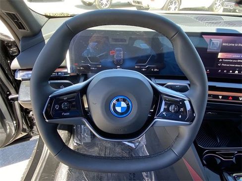New 2026 BMW i5 eDrive40 image 20
