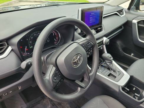Certified 2025 Toyota RAV4 XLE AWD/4WD image 26