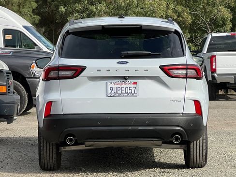 Used 2025 Ford Escape ST-Line w/ Tech Pack #1 image 5