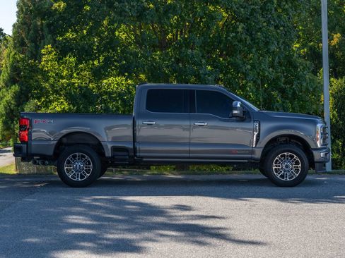 Used 2024 Ford F250 Limited w/ FX4 Off-Road Package image 8