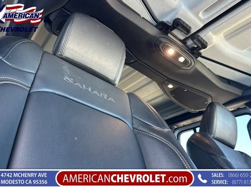 Used 2024 Jeep Wrangler Unlimited Sahara AWD/4WD image 22