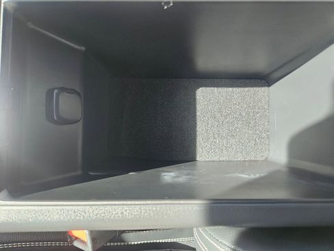 Used 2025 Toyota Camry SE image 29