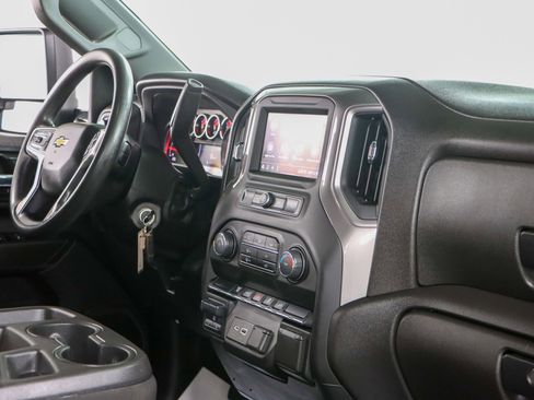 Used 2023 Chevrolet Silverado 2500 Custom w/ Custom Value Package image 27