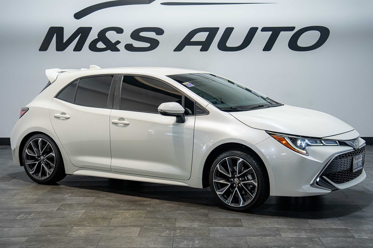 Used 2019 Toyota Corolla XSE FWD image 7