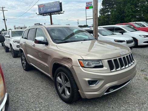 Used 2015 Jeep Grand Cherokee Overland w/ Advanced Technology Group RWD image 8