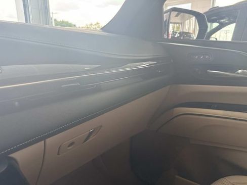 Certified 2024 Cadillac Escalade Premium Luxury w/ LPO, Floor Liner Package AWD/4WD image 51