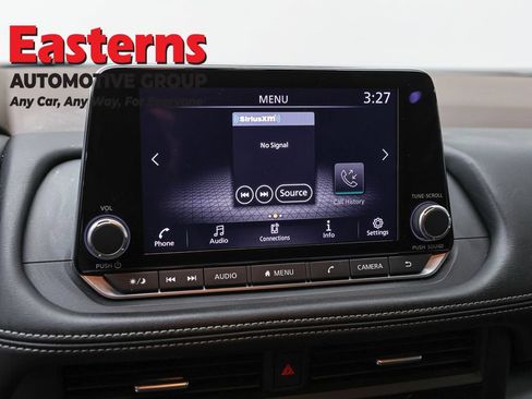 Used 2023 Nissan Rogue S AWD/4WD image 19