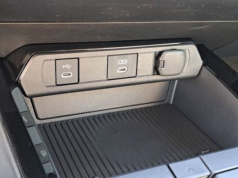 New 2026 Toyota Prius XLE image 24