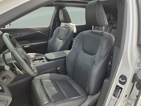 Used 2024 Lexus RX 350 FWD w/ Convenience Package image 12