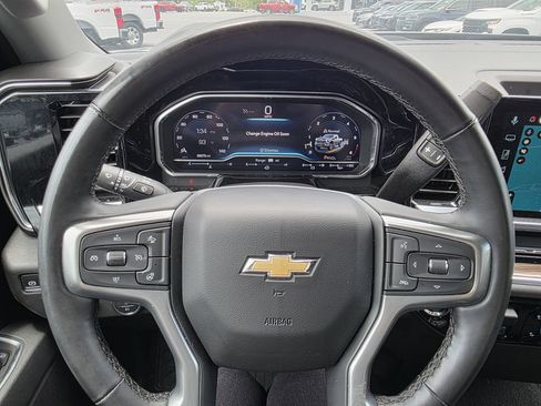 Used 2025 Chevrolet Silverado 2500 LT w/ Convenience Package AWD/4WD image 33