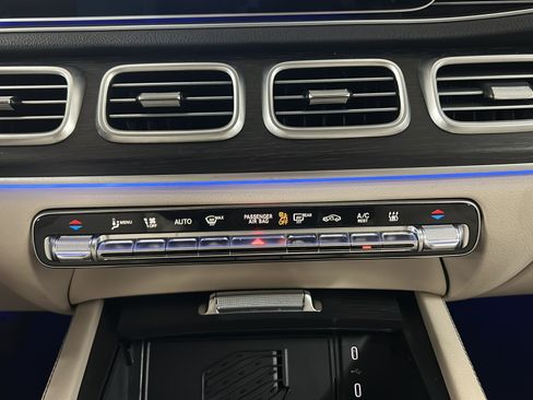 Used 2025 Mercedes-Benz GLE 450e 4MATIC image 20