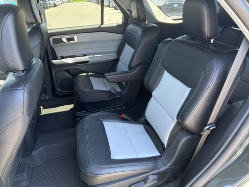 Certified 2024 Ford Explorer XLT w/ Equipment Group 202A AWD/4WD image 13