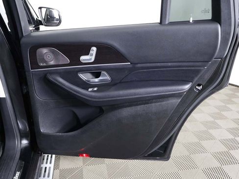 Used 2023 Mercedes-Benz GLS 450 4MATIC w/ AMG Line Exterior image 30