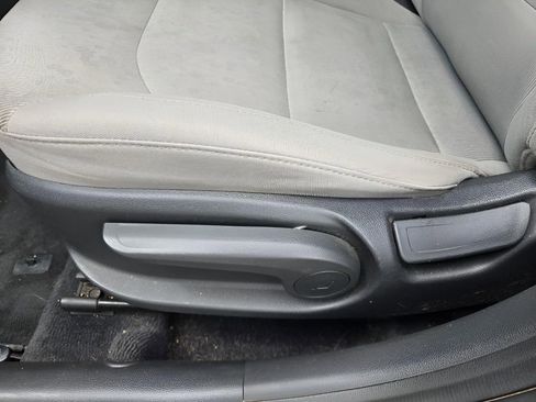 Used 2018 Hyundai Elantra SEL FWD image 23